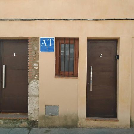 Caleros 8 Estudio - Apartamentos De La Parte Antigua De Caces Exterior foto